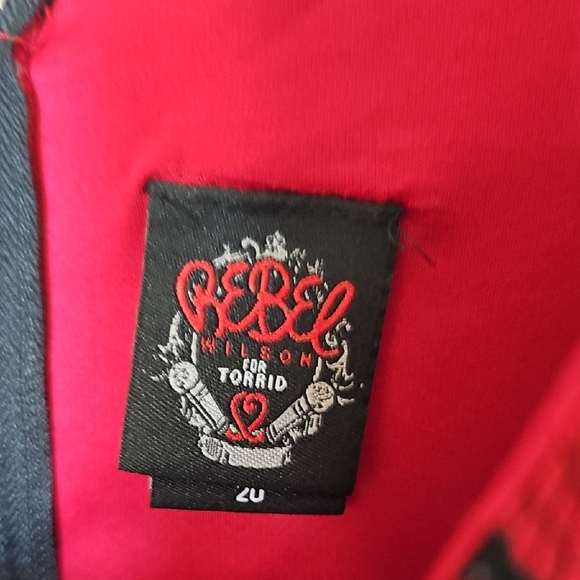 Torrid X Rebel Wilson Red Peplum with Black Lace Sleeveless Rockabilly Dress 20 - Picture 8 of 12